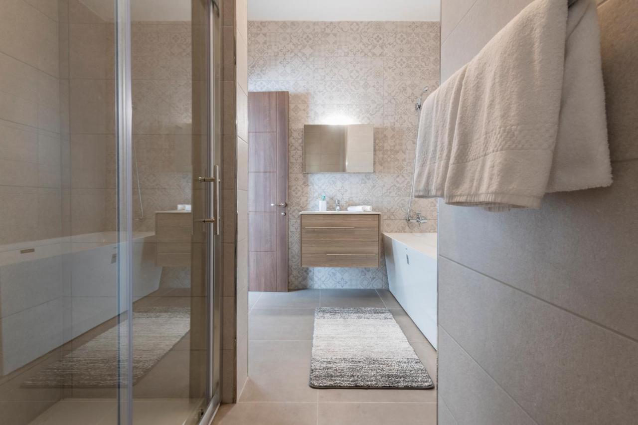 Staymela Apartments - Birkirkara ภายนอก รูปภาพ